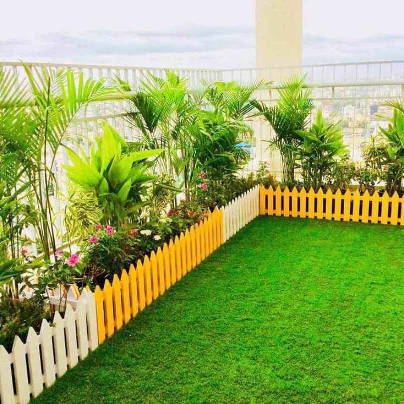 Modern Urban Jungle with Structured Layout